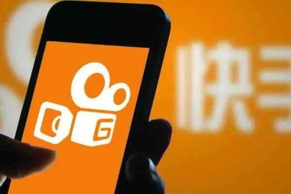 快手怎么四个人连线聊天？